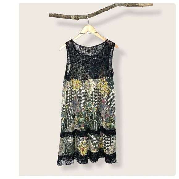 urban Renewal Floral Print Minidress w/ Lace Trim - Picture 6 of 16